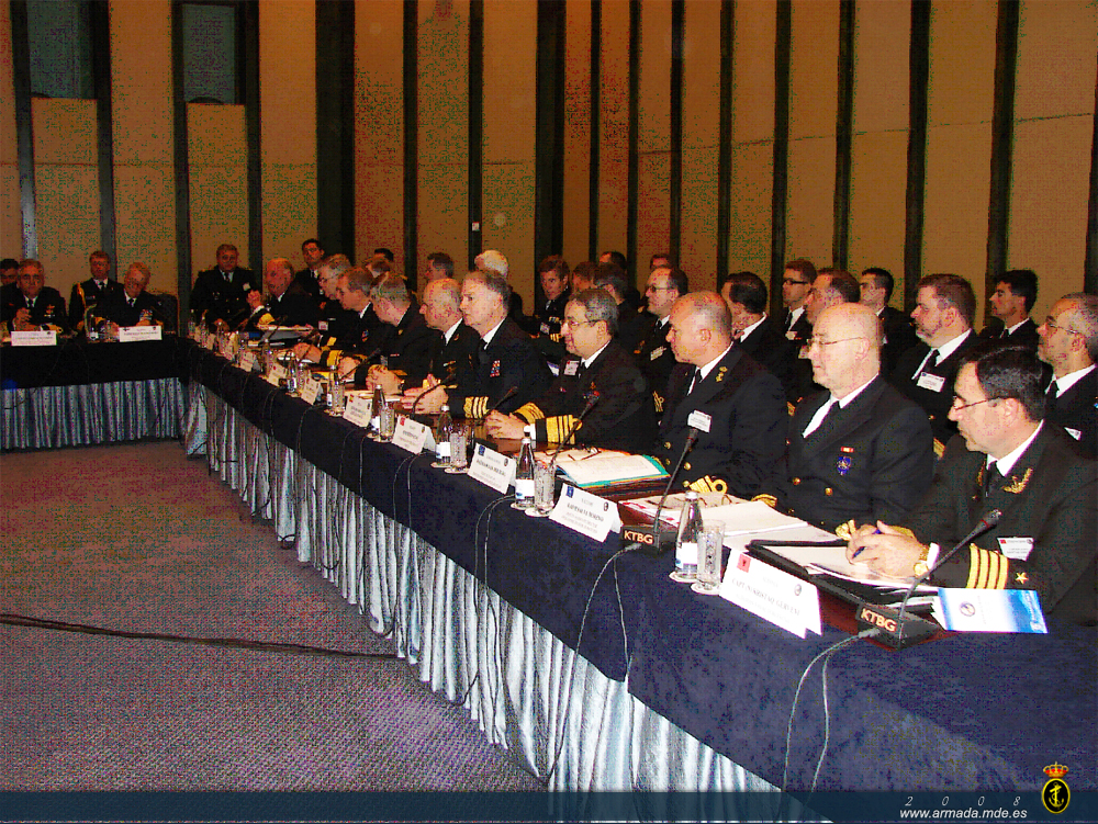 El almirante general Zaragoza durante las reuniones del CHENS 2008